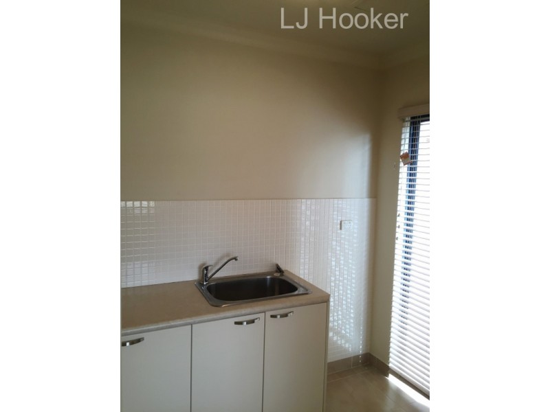 8B Victoria Street, Rockingham WA 6168