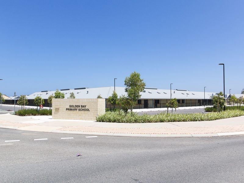 50 Mallina Crescent, Golden Bay WA 6174