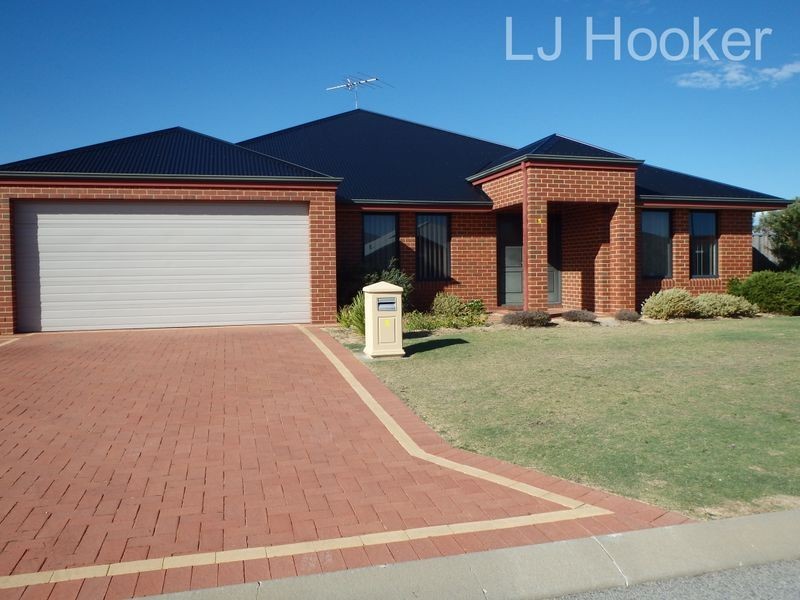 5 Quandong Pathway, Halls Head WA 6210