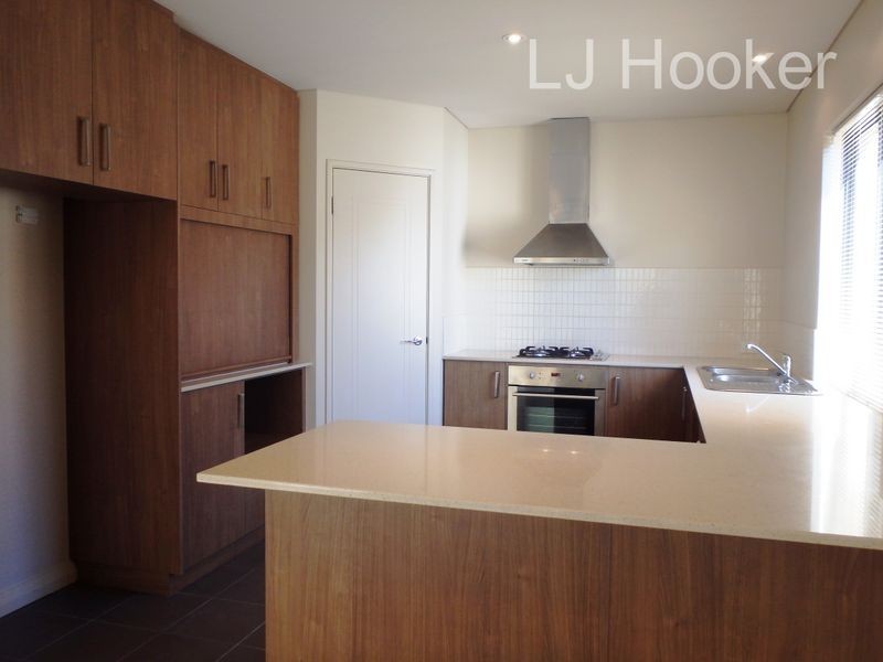 2/34 Lewington Street, Rockingham WA 6168