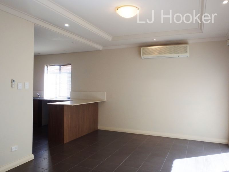 2/34 Lewington Street, Rockingham WA 6168