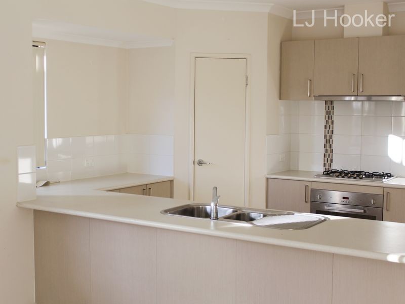 7 D’Arcole Turn, Secret Harbour WA 6173