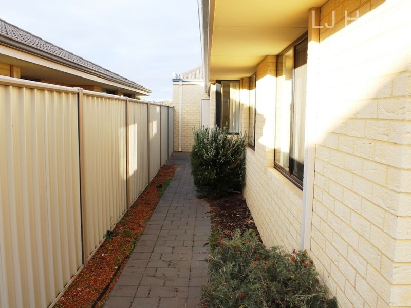 7 D’Arcole Turn, Secret Harbour WA 6173