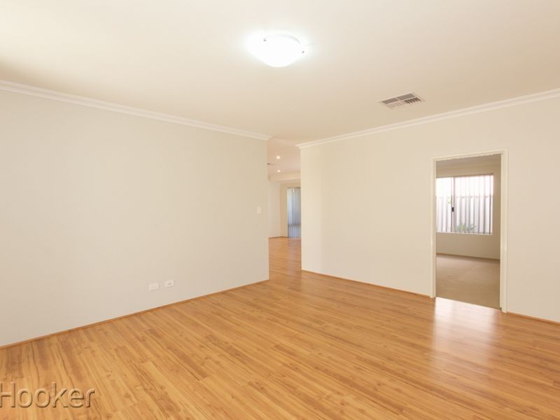 16 Bancoura Parkway, Secret Harbour WA 6173