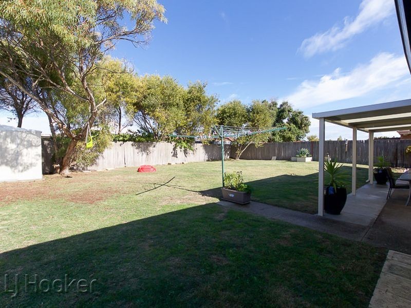 30 Rand Avenue, Waikiki WA 6169