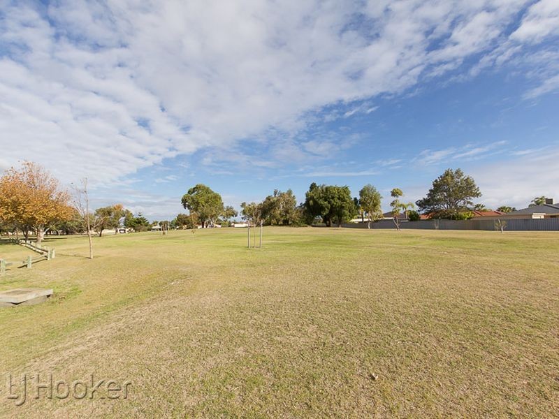 30 Rand Avenue, Waikiki WA 6169