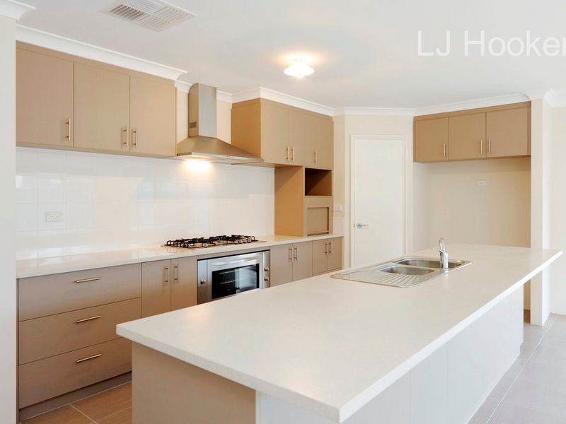 6 Correa Way, Baldivis WA 6171