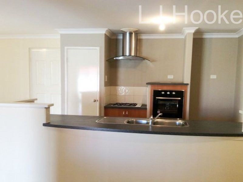 35 Pastrana Crescent, Port Kennedy WA 6172