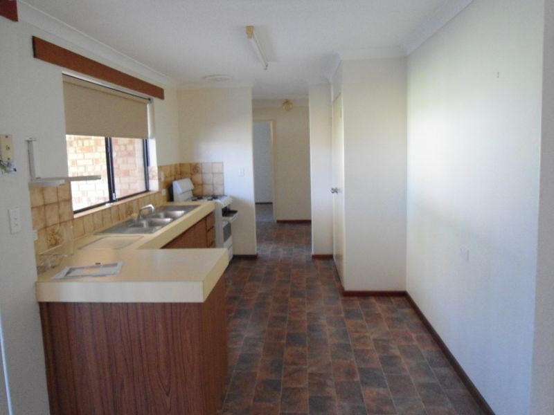 7 Richard Close, Waikiki WA 6169