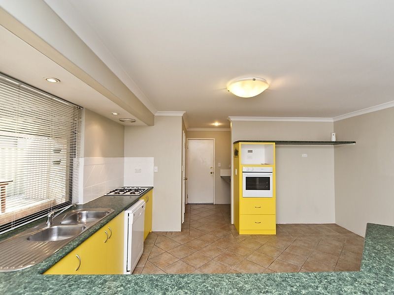 10 Althorpe Crescent, Port Kennedy WA 6172