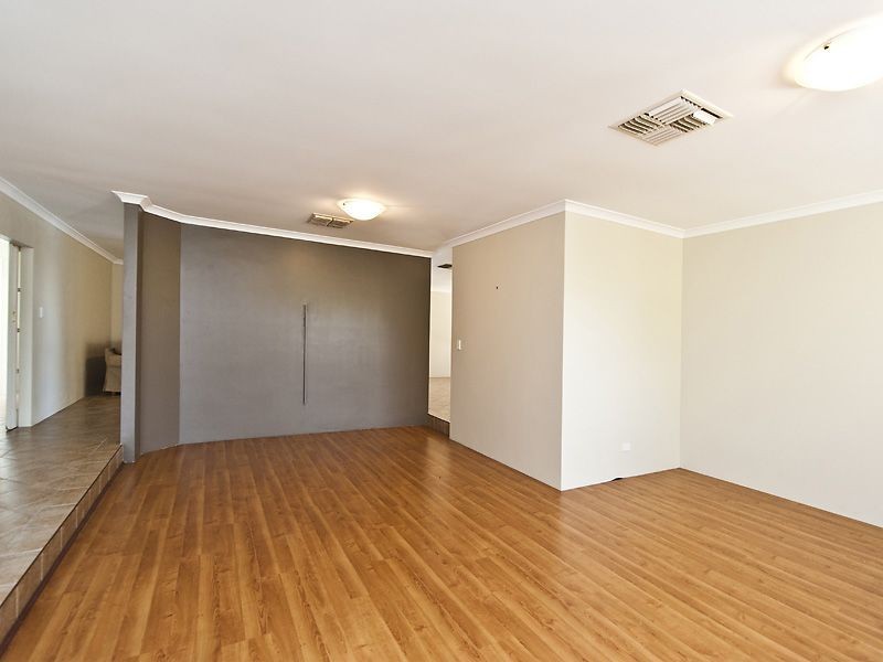 10 Althorpe Crescent, Port Kennedy WA 6172