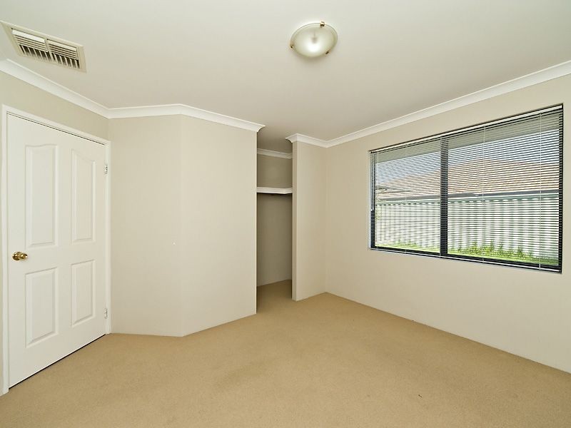 10 Althorpe Crescent, Port Kennedy WA 6172