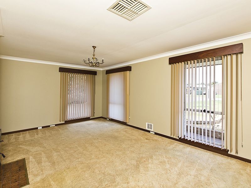 16 Seahaven Street, Safety Bay WA 6169