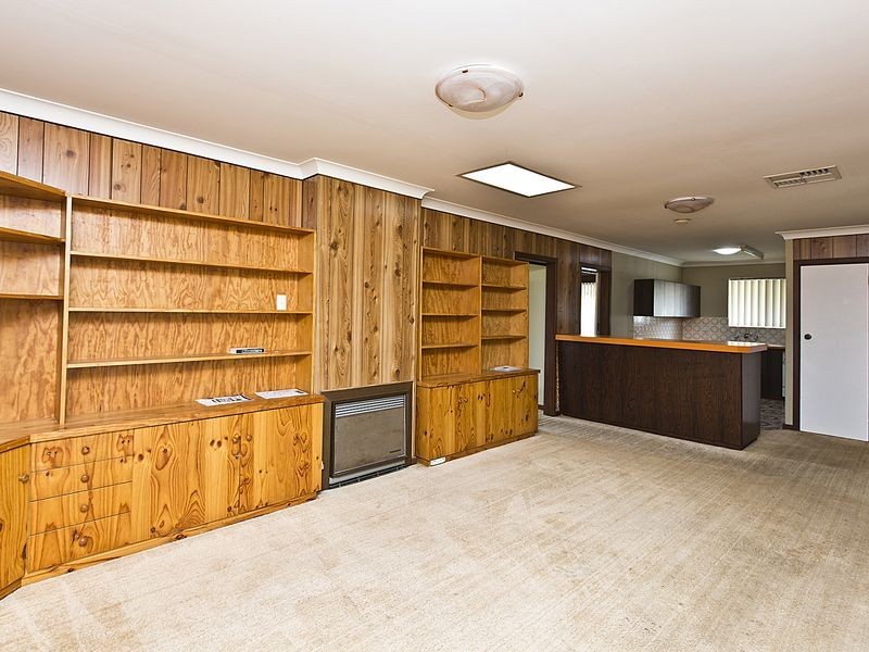 16 Seahaven Street, Safety Bay WA 6169