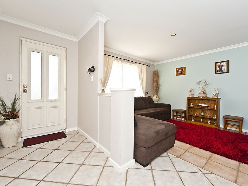 4 Orleans Drive, Port Kennedy WA 6172