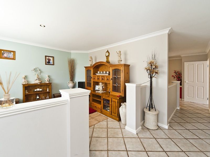 4 Orleans Drive, Port Kennedy WA 6172