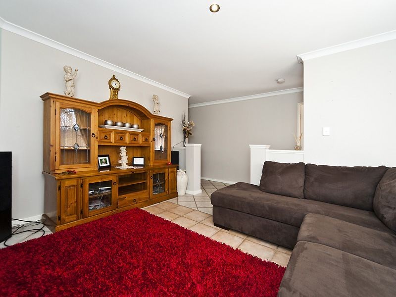 4 Orleans Drive, Port Kennedy WA 6172