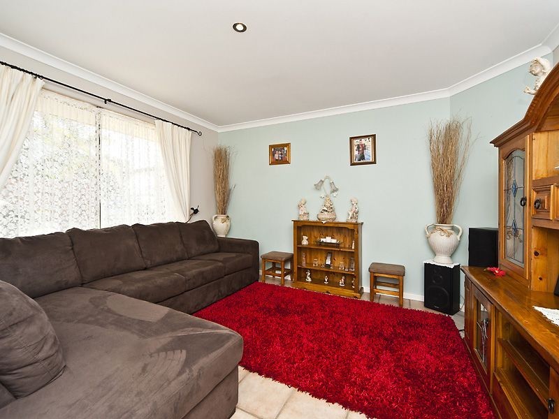 4 Orleans Drive, Port Kennedy WA 6172