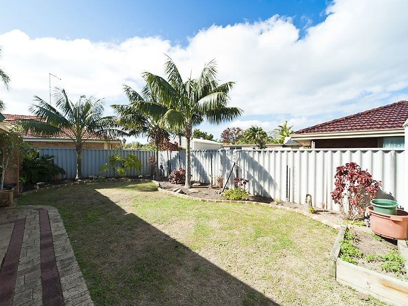 4 Orleans Drive, Port Kennedy WA 6172
