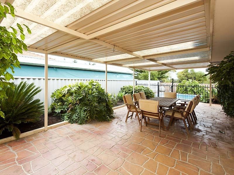 12 Moorburg Loop, Port Kennedy WA 6172