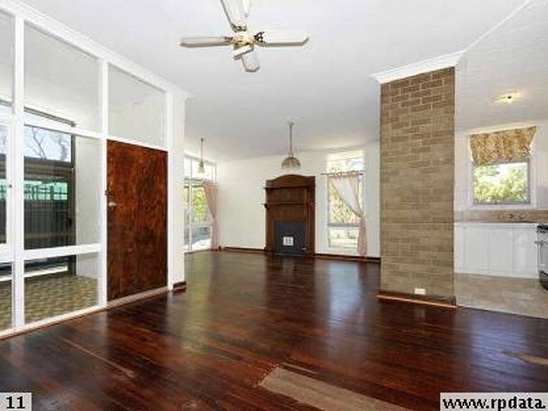 10 Columbia Close, Rockingham WA 6168