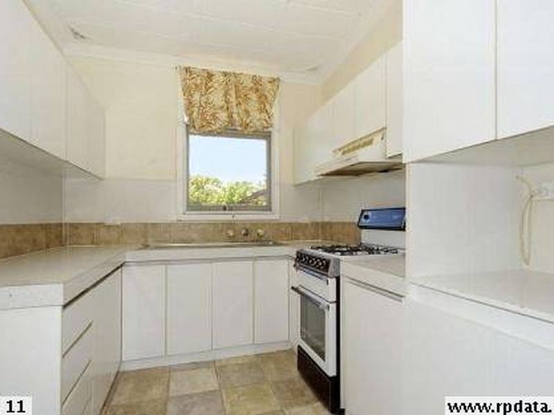 10 Columbia Close, Rockingham WA 6168