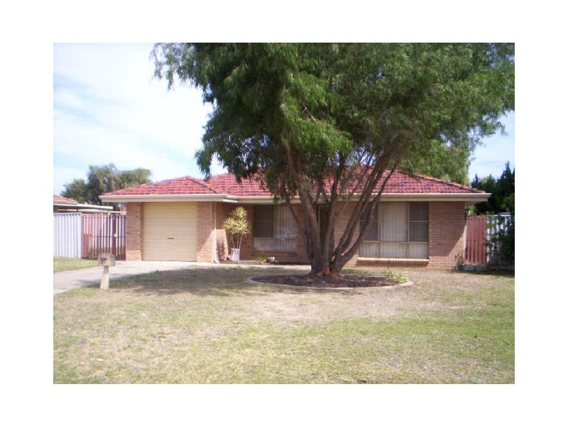 29 Glenway Loop, Cooloongup WA 6168