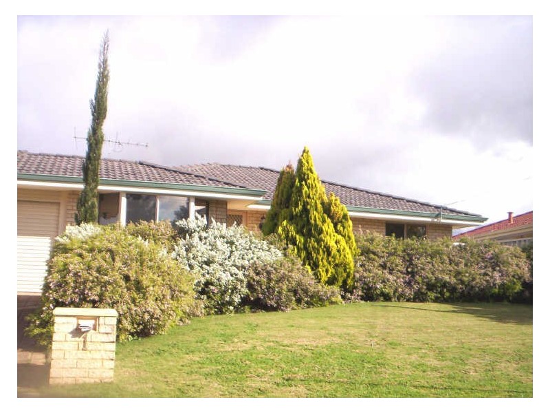 1 Helena Street, Cooloongup WA 6168