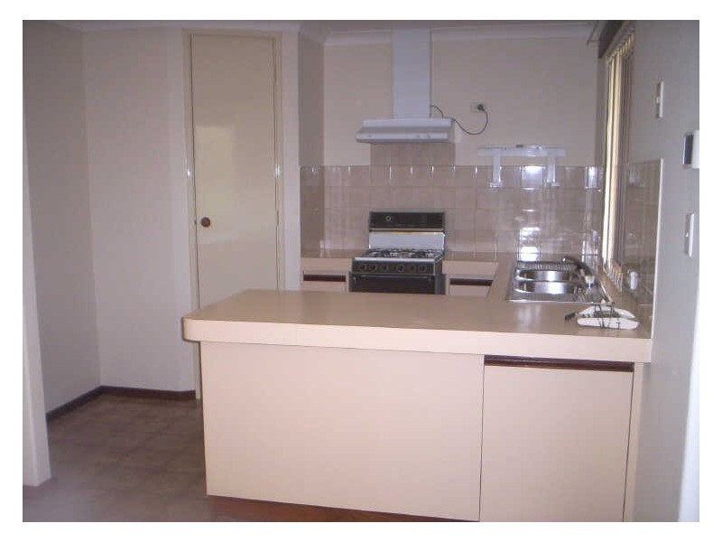 13 Nabberu Loop, Cooloongup WA 6168