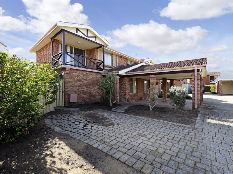 13/5 Sepia Court, Rockingham WA 6168