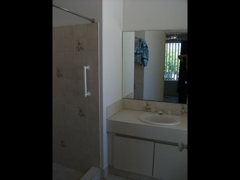 15 Maderia Place, Safety Bay WA 6169