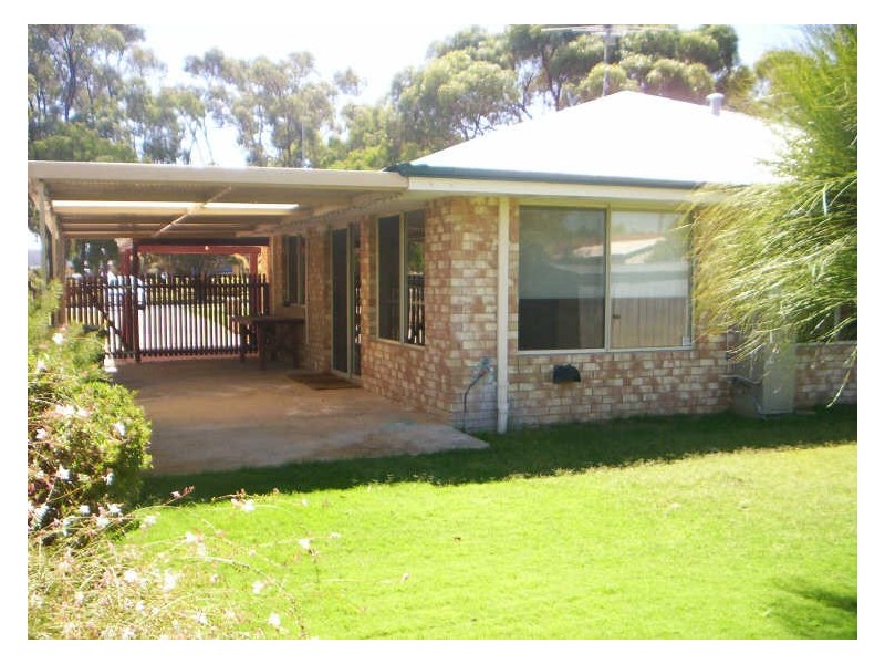 34 Elanora Drive, Cooloongup WA 6168