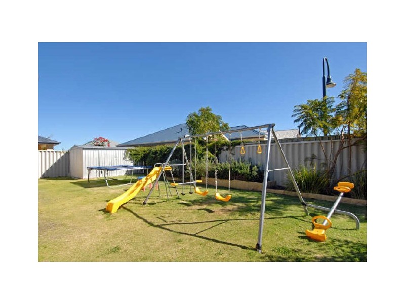 156 San Sebastian Boulevard, Port Kennedy WA 6172