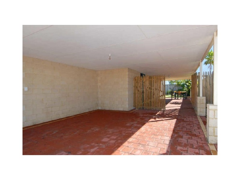 156 San Sebastian Boulevard, Port Kennedy WA 6172