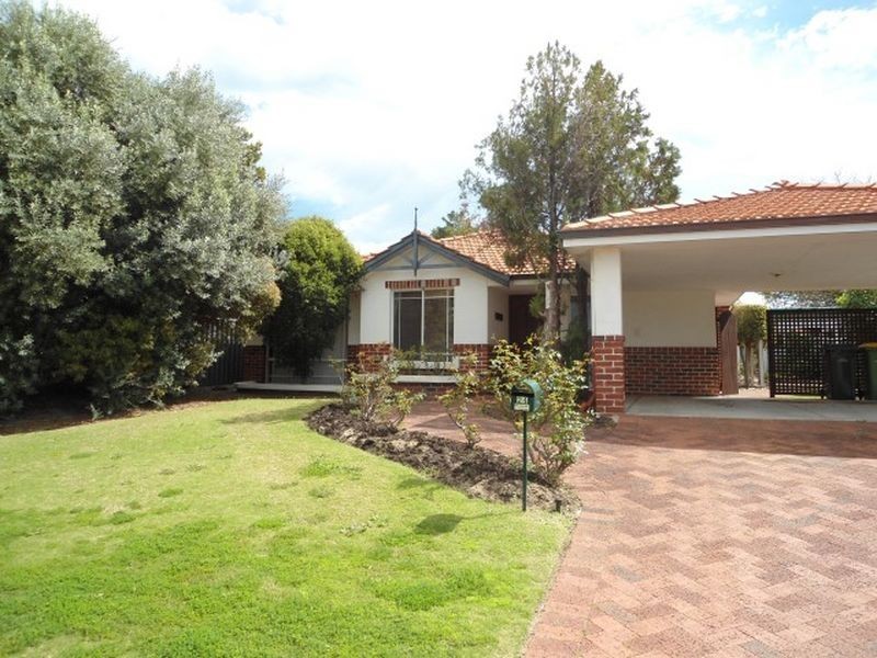 24 Grand Ocean Boulevard, Port Kennedy WA 6172