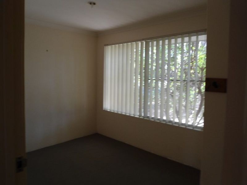 24 Grand Ocean Boulevard, Port Kennedy WA 6172