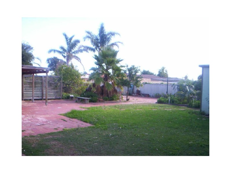 22 Bermuda Road, Safety Bay WA 6169