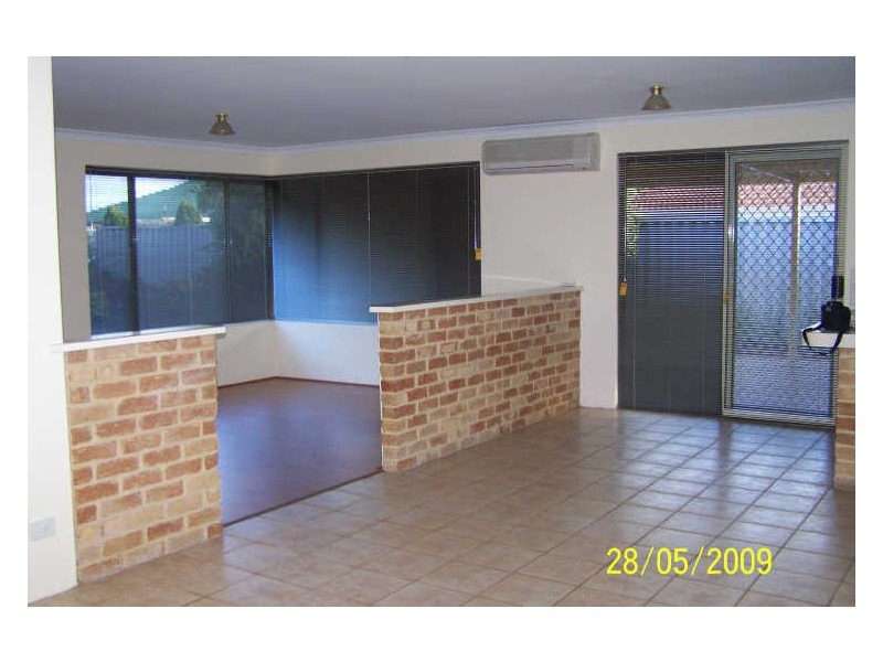 4 Oceanic Court, Port Kennedy WA 6172