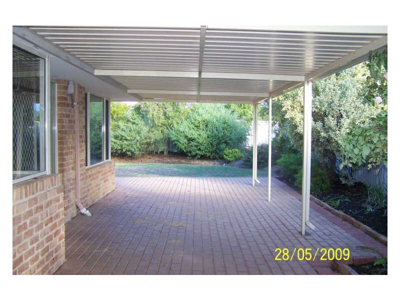 4 Oceanic Court, Port Kennedy WA 6172