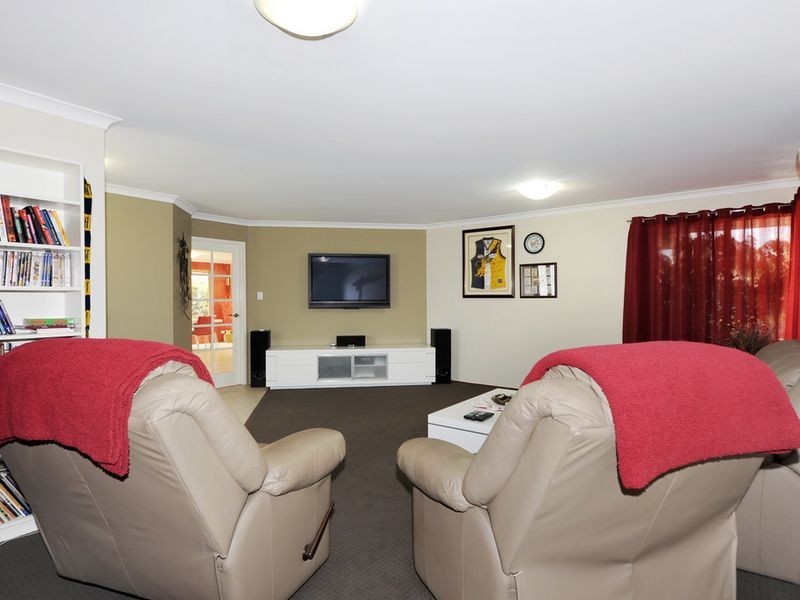 7 Meadow Court, Cooloongup WA 6168