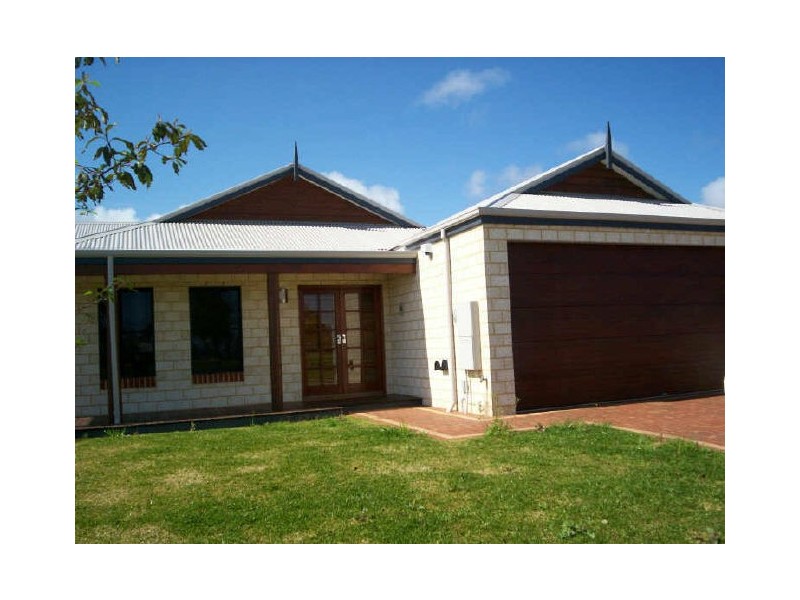 8 Leisham Crescent, Baldivis WA 6171