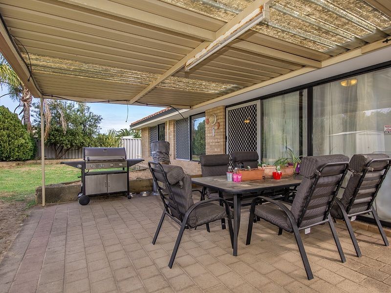 10 Hove Place, Warnbro WA 6169
