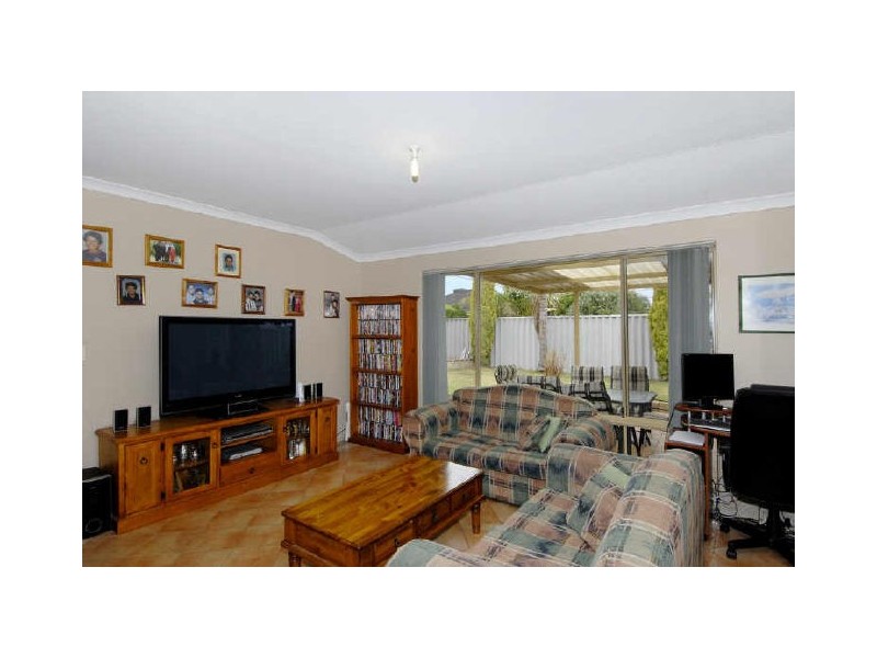 47 Mornington Boulevard, Waikiki WA 6169