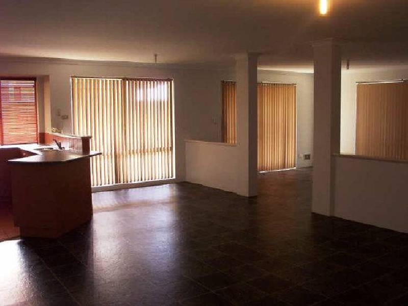 73 Hawker Street, Shoalwater WA 6169