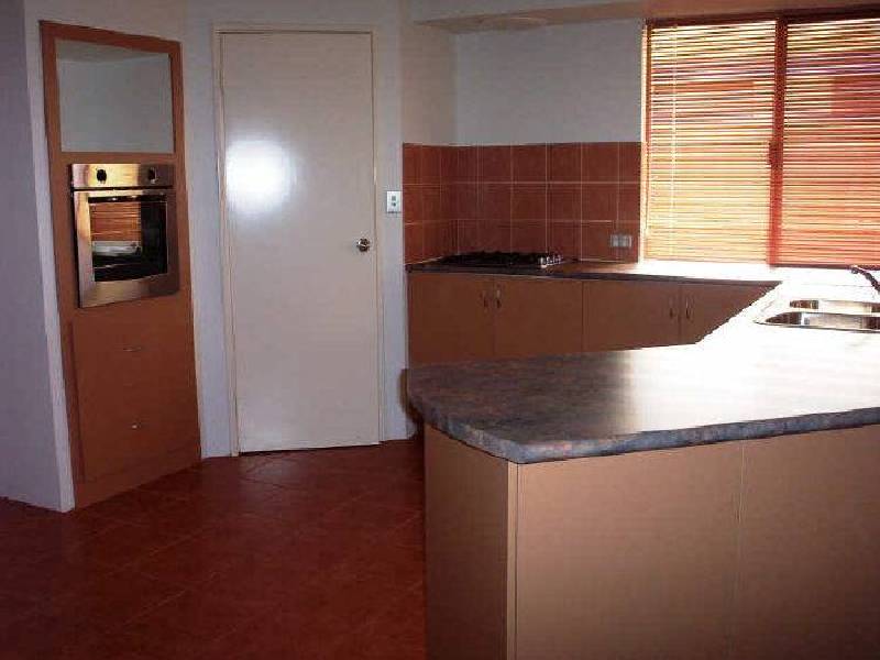 73 Hawker Street, Shoalwater WA 6169