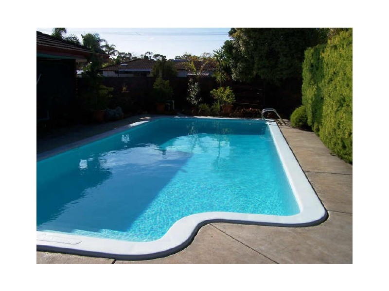 99 Unnaro Street, Hillman WA 6168