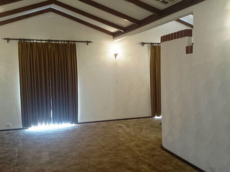 12 Quindalup Court, Hillman WA 6168