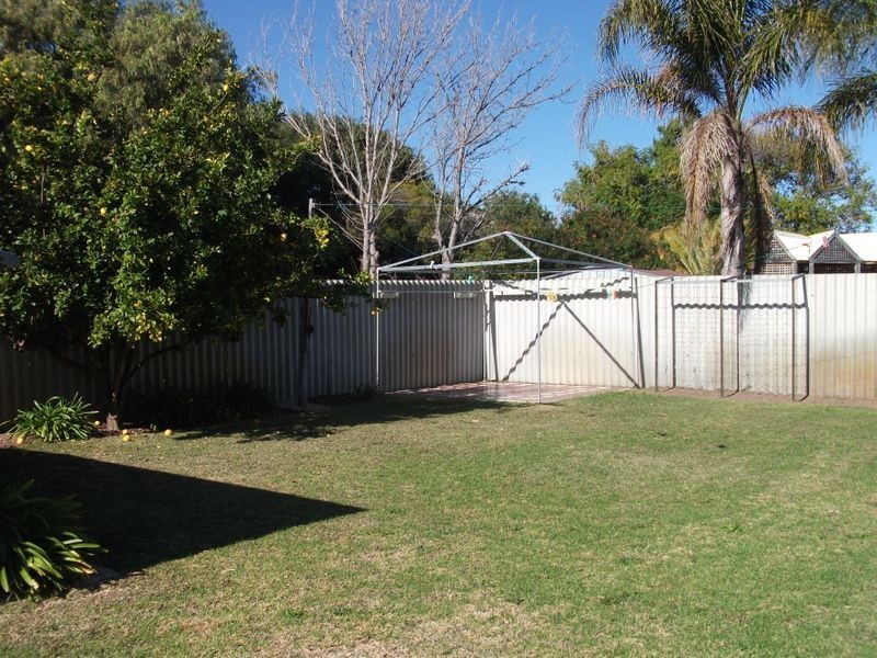 12 Quindalup Court, Hillman WA 6168