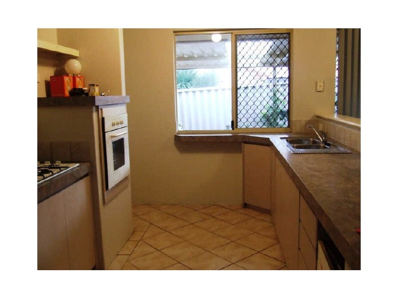 166 Currie Street, Warnbro WA 6169