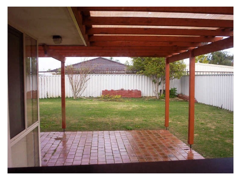 30 Fairview Drive, Waikiki WA 6169